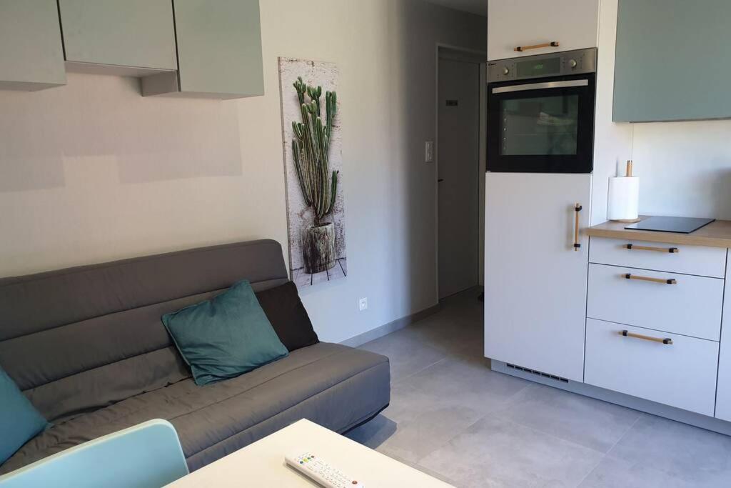 Agreable Logement Pour 4 Pers A Deux Pas De Verdun Apartment Haudainville Bagian luar foto